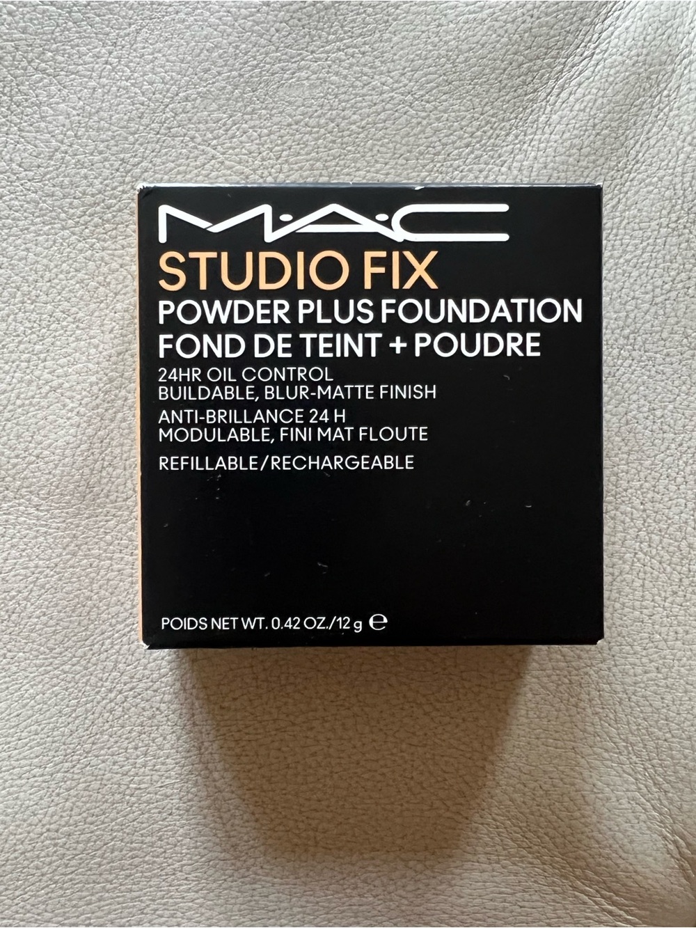 NEW IN BOX M.A.C. Studio Fix foundation, NC20
